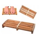 Tradiční dřevěný masážní přístroj na chodidla