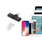 Rozbočovací adaptér Apple - poslech hudby a nabíjení současně