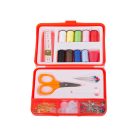 Souprava pro šití v praktickém červeném držáku