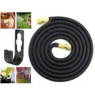 15metrová hadice postřikovače s hlavicí postřikovače v černé barvě