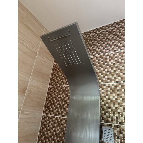 Elegantní hydromasážní sprchový set v chromové barvě