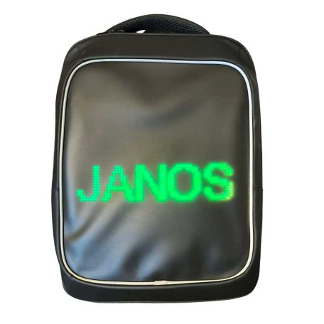 Černý batoh s programovatelnou obrazovkou (ovladatelnou z mobilního telefonu)