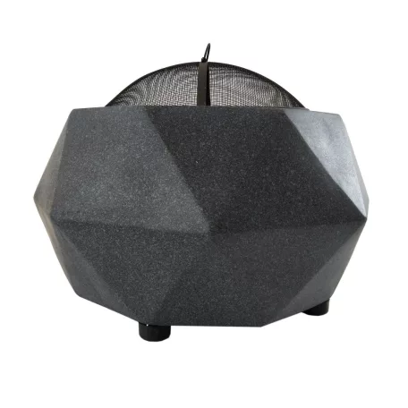 Exteriérový moderní gril a ohniště ve tvaru diamantu s mřížkovou střechou