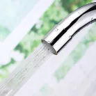 LED displejová baterie s okamžitým ohřívačem vody se sprchovou hlavicí v bílé barvě - 3000W