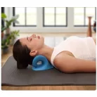 Korekční polštář pro natažení krku a páteře